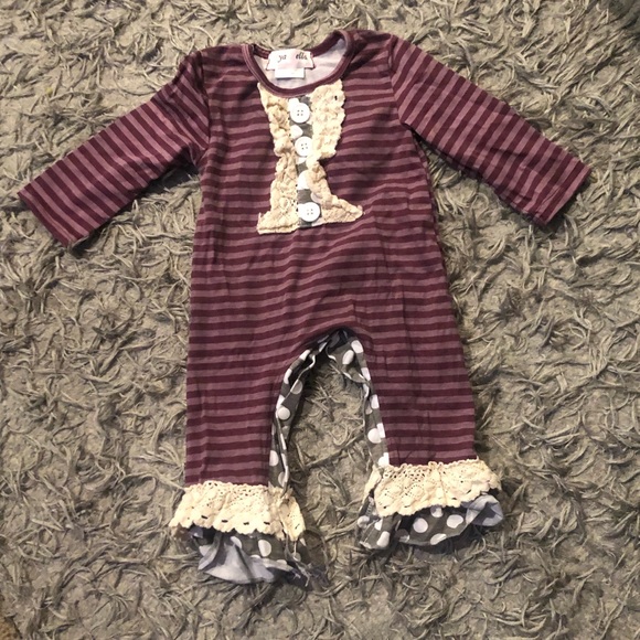 Cute boutique outfit - Picture 1 of 3